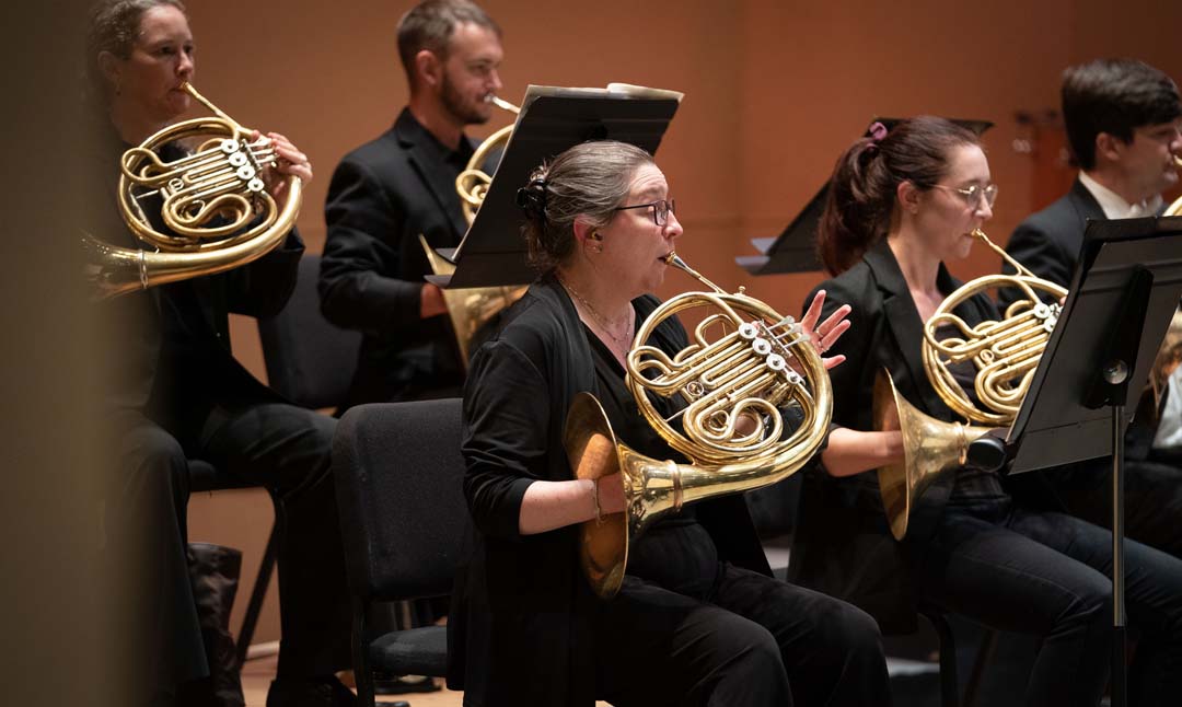 symphony french horn players